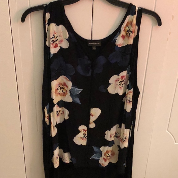 Lord & Taylor Tops - Tank top